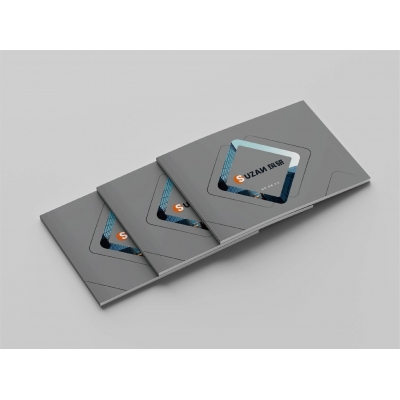 綠色建筑行業(yè)宣傳畫冊(cè)設(shè)計(jì)賞析